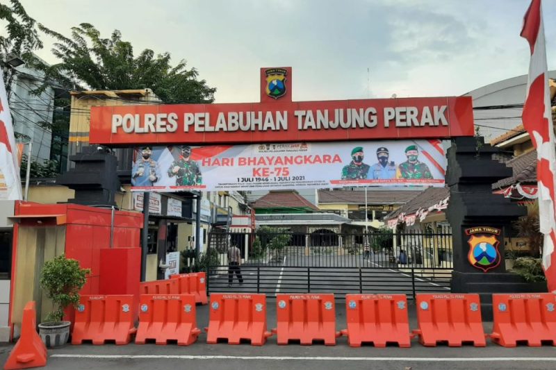 Polres Pelabuhan Tanjung Perak Surabaya