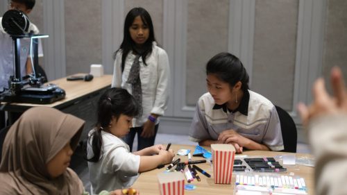 Kesempatan Belajar Teknologi melalui Aktivitas Interaktif dan Kreatif di Sheraton Surabaya Hotel