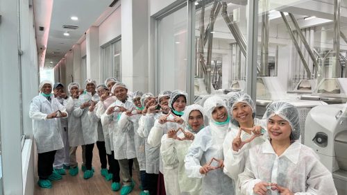 Tim QC Sari Roti se Indonesia Kunjungi Pabrik Bogasari 