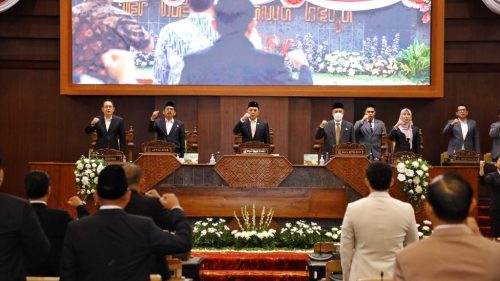 Dua BUMD Jatim Berubah Jadi Perseroda, Pj. Gubernur Adhy: Untuk Tingkatkan Kinerja Demi Kesejahteraan Masyarakat