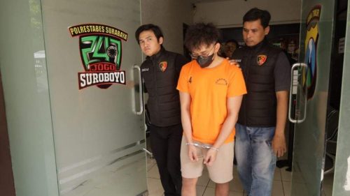 Muhammad Ilham Pratama Tersangka kasus pembunuhan di Hotel Double Tree Surabaya diamankan di Mapolsek Genteng