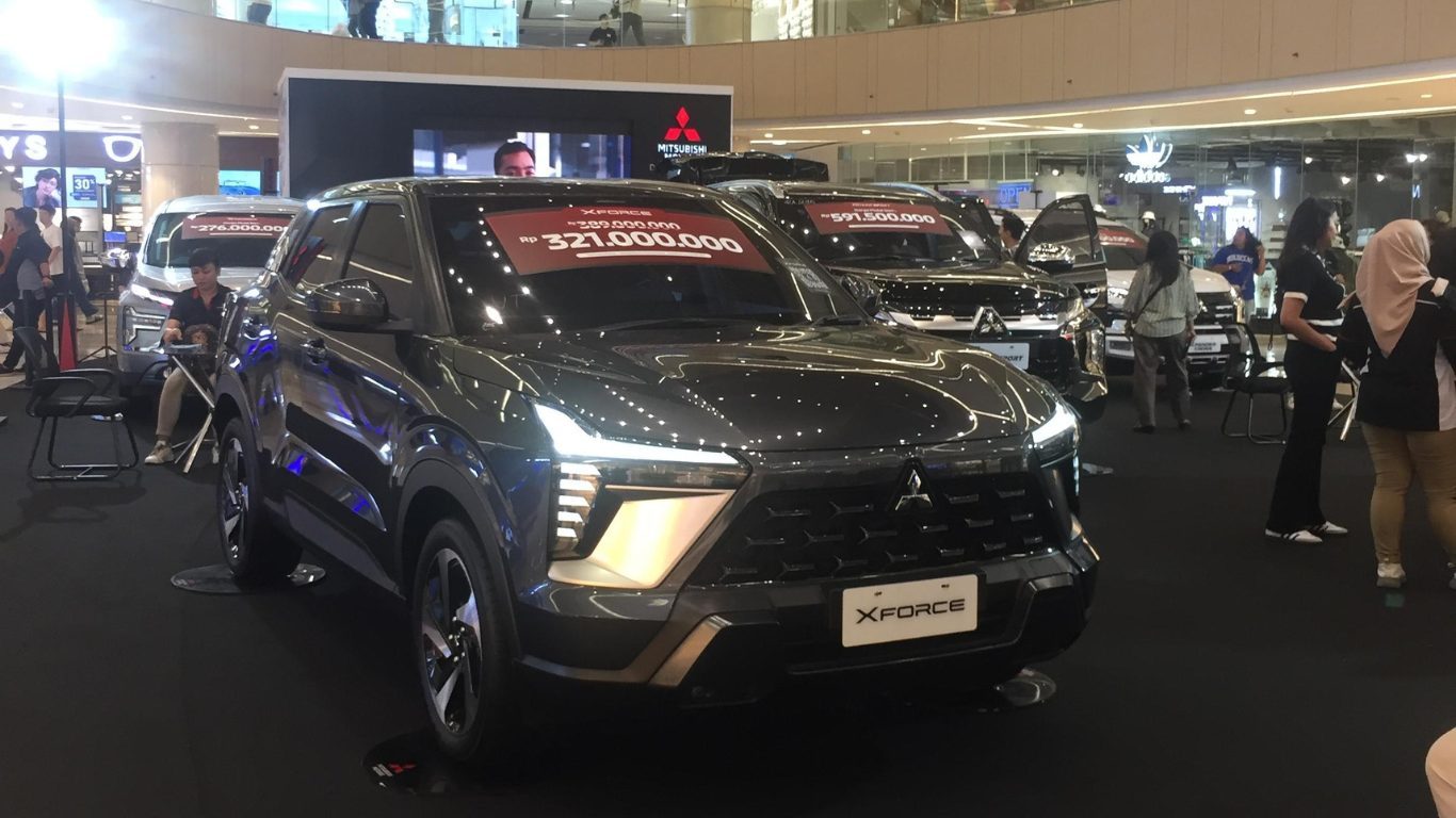 pameran mobil surabaya 2025