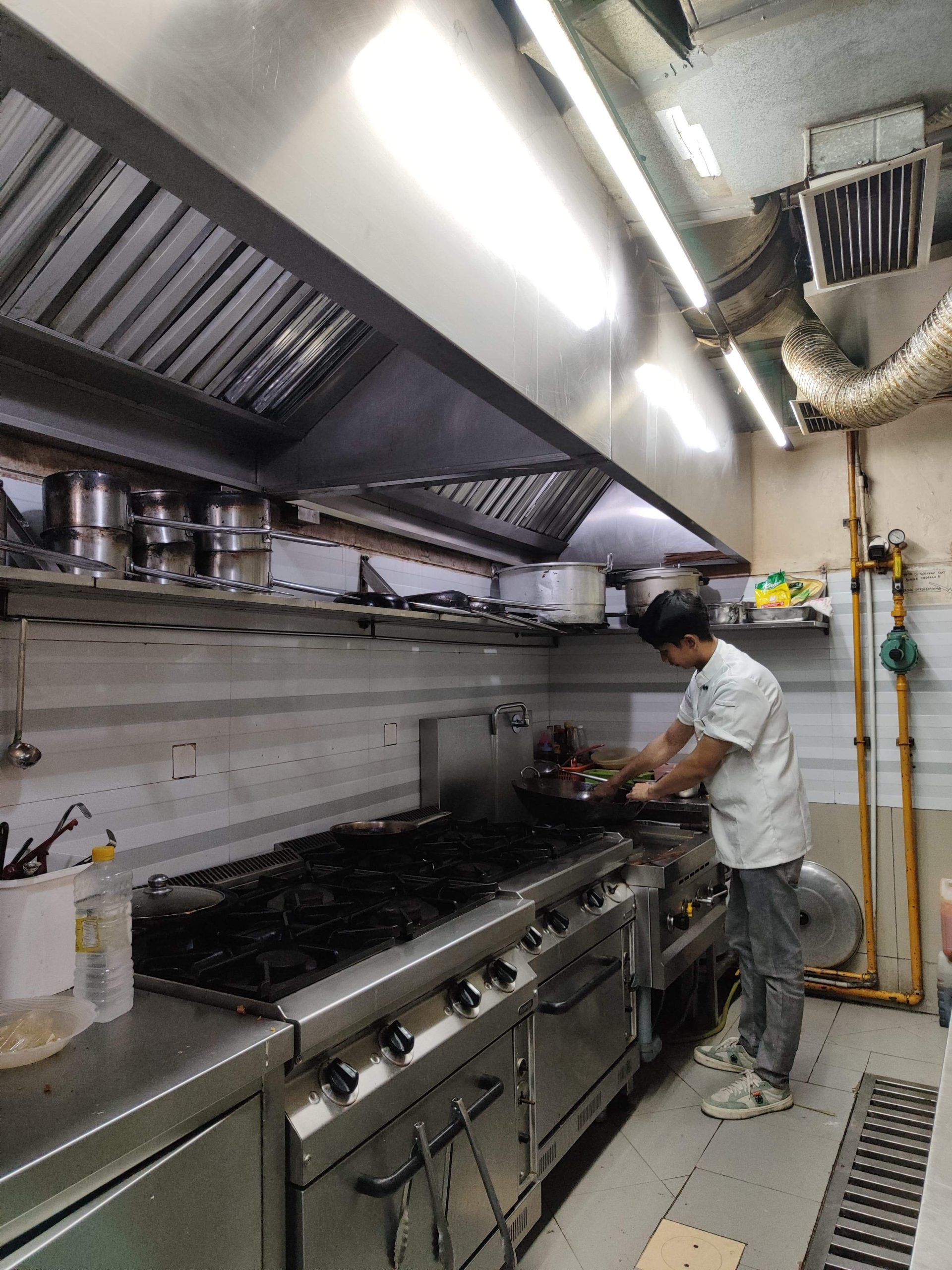 foremore resto and cafe - merr ir. soekarno