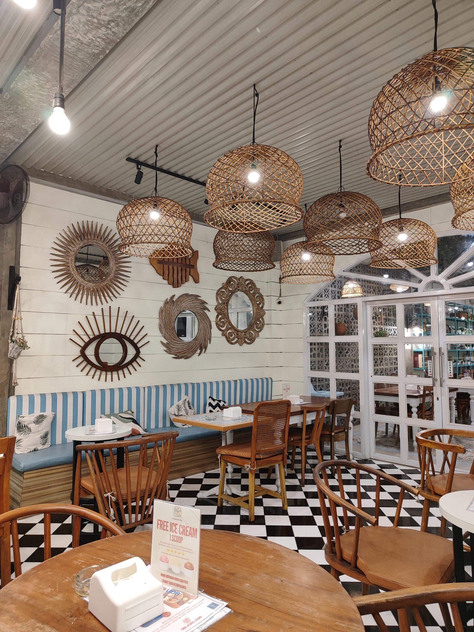 foremore resto and cafe - merr ir. soekarno reviews