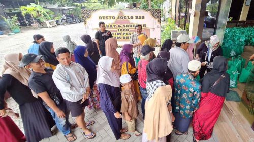 Paket sembako Idul Fitri 2025