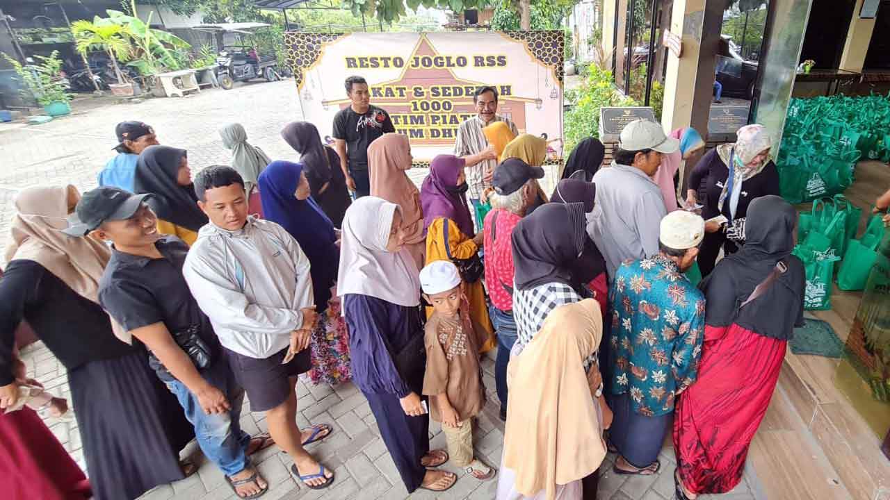 Paket sembako Idul Fitri 2025