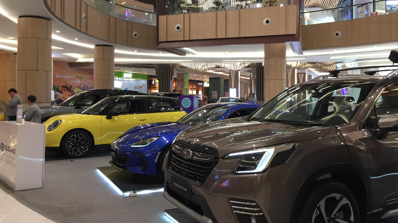 pameran mobil surabaya hari ini