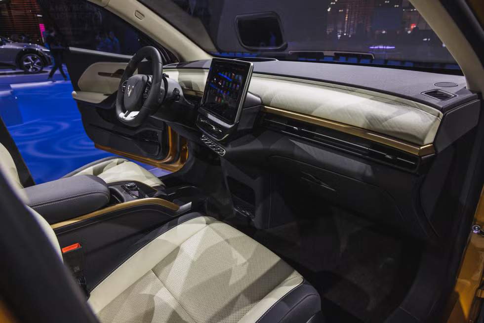 Interior vinfast vf6