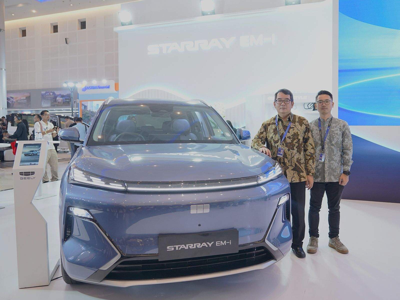 Geely Buka Pre-Book Starray EM-i di GIIAS Surabaya 2025, Hadirkan Geely Universe