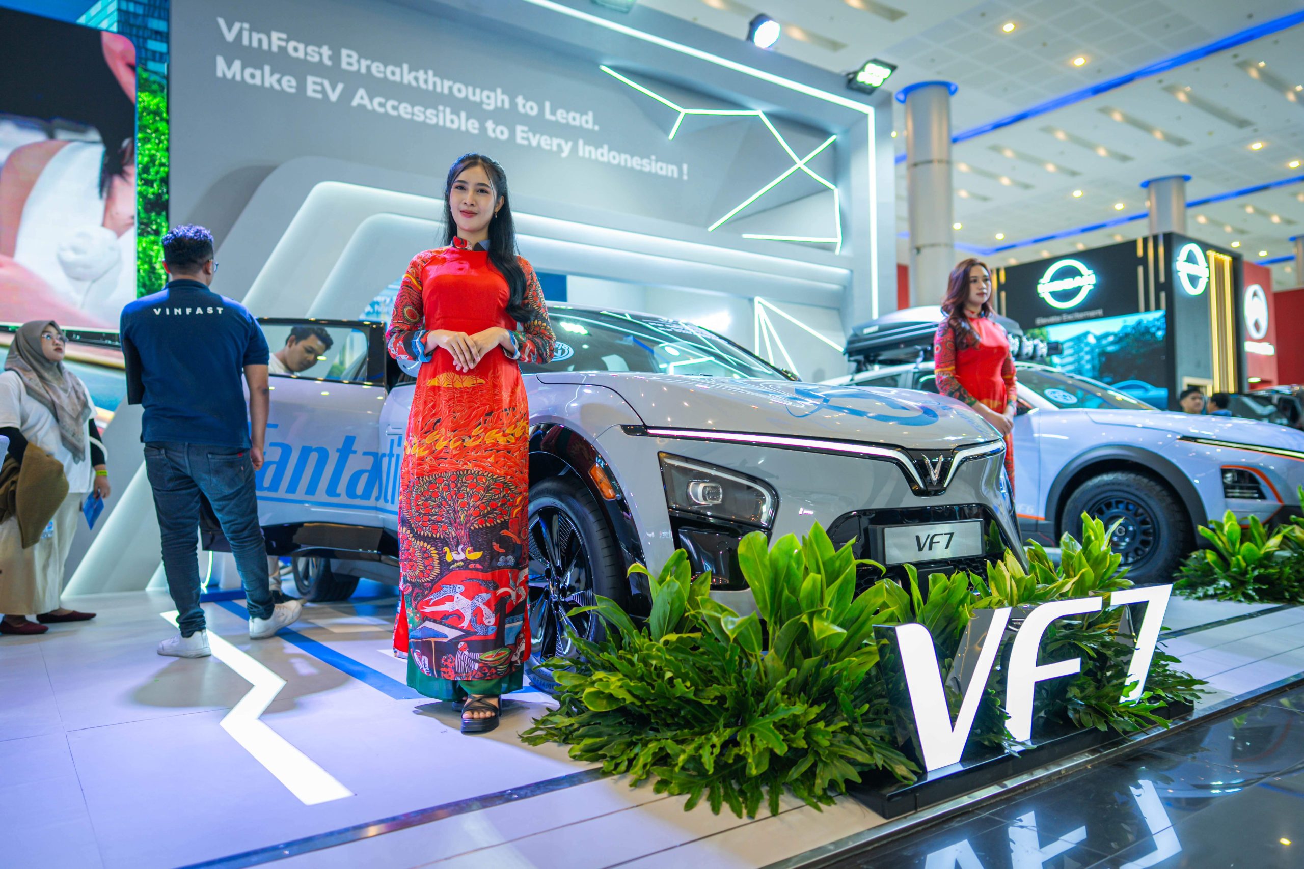 VinFast menghadirkan model terbaru VF 7