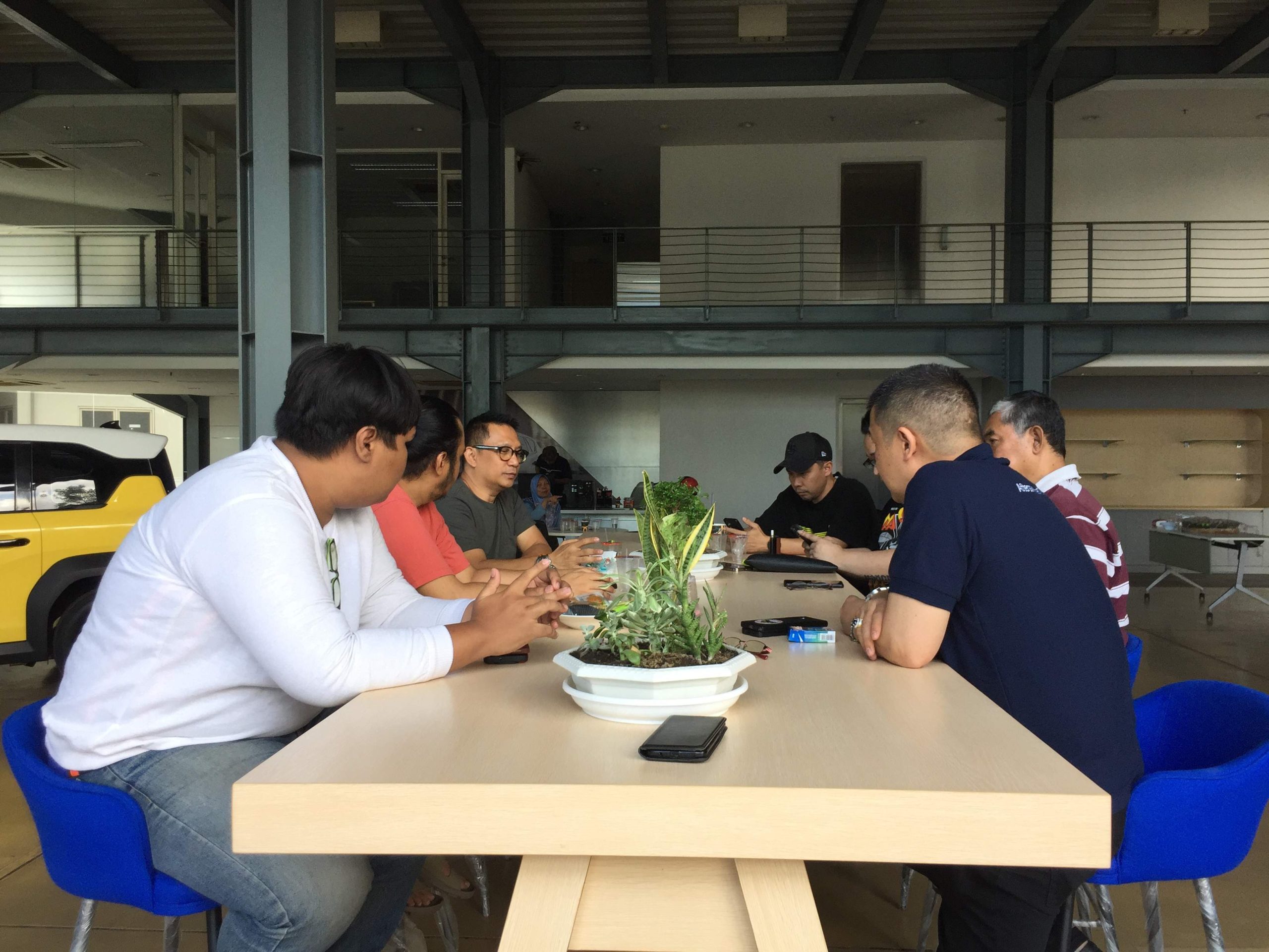 Pertemuan awal yang menjadi cikal bakal terbentuknya komunitas ini telah sukses dilaksanakan pada 20 September 2025 di dealer Vinfast Siba Sidoarjo Pertemuan awal yang menjadi cikal bakal terbentuknya komunitas ini telah sukses dilaksanakan pada 20 September 2025 di dealer Vinfast Siba Sidoarjo