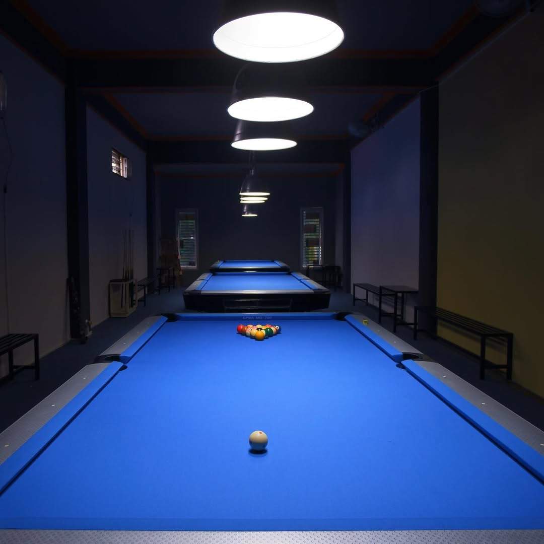 Fasilitas Bilyard disediakan oleh KAFE WKG Bangkalan