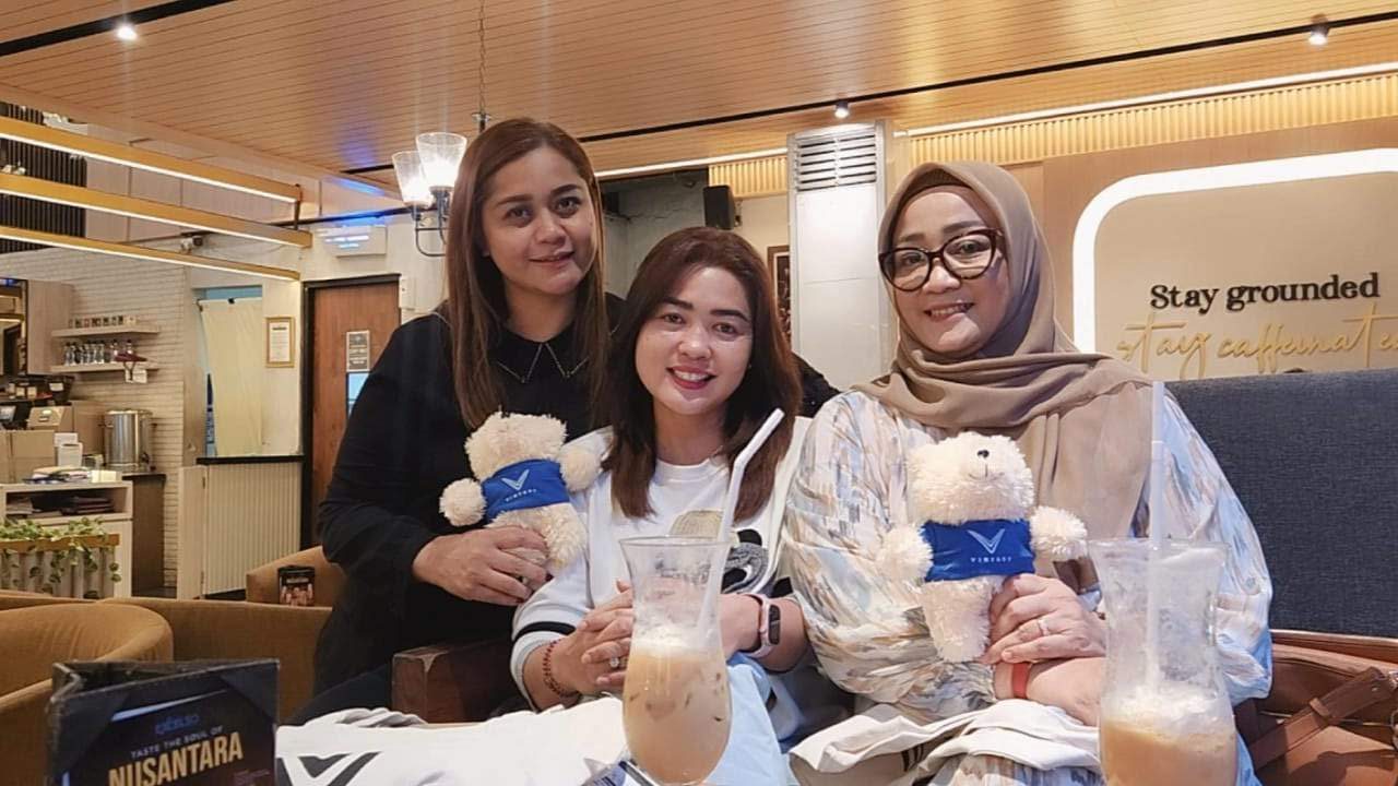 Kami merasakan sendiri, bukan cuma dengar kata orang, kalau mobil listrik itu fun dan worth it!" Ungkap Ibu Pindy sebagai anggota IWAPI Sidoarjo