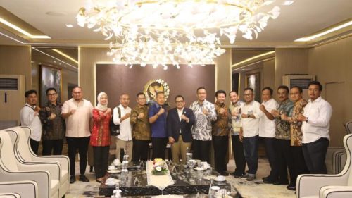 Wali Kota Surabaya Eri Cahyadi, DPR RI siap all out tuntaskan Sengketa kepemilikan tanah Eigendom Verponding (EV)/dok.Diskominfo Surabaya