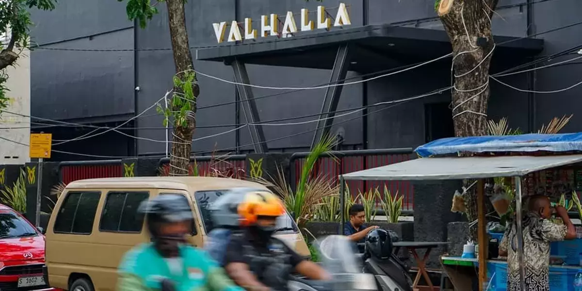 Valhalla Spectaclub.