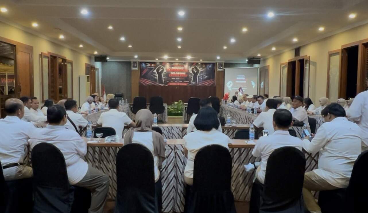 agenda penting Meeting Evaluasi Semester 1 serta Strategi Semester 2 PT Dipo Internasional Pahala Otomotif wilayah Jawa Timur di Arayanna Hotel & Resort Trawas. (17/07/2026)