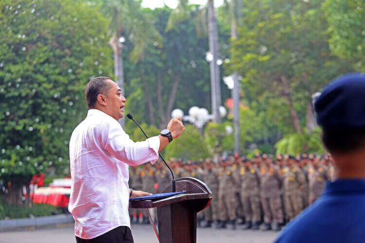 Wali Kota Surabaya Pecat Anggota Satpol PP