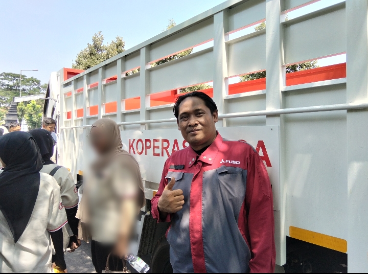 Service Manager DIPO Sidoarjo, Sugiarto, menyampaikan bahwa terdapat sedikitnya 218 unit kendaraan Fuso yang saat ini beroperasi aktif di wilayah Sidoarjo